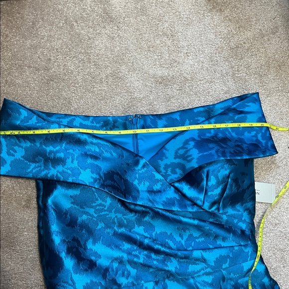 NWT Rickie Freeman for Teri Jon off-the-shoulder jacquard high-low Evening gown - Picture 14 of 16